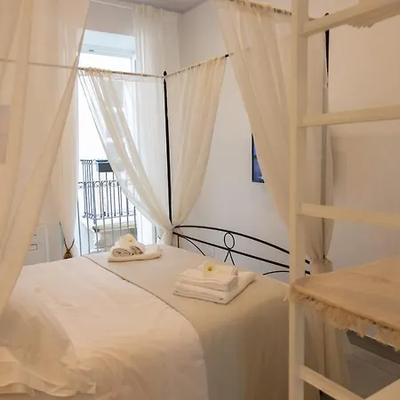 Apartment Le Grazie Romantic House By Dimore Trinacria *