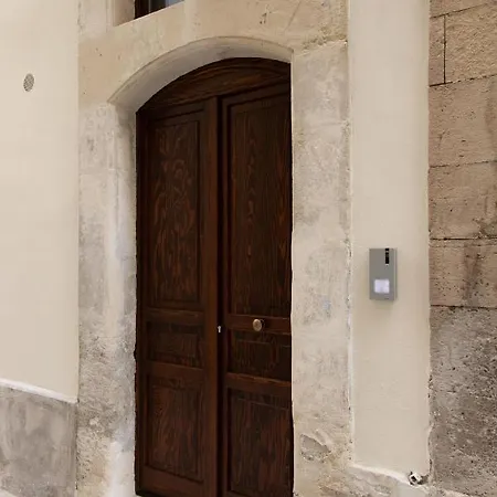 Apartment Le Grazie Romantic House By Dimore Trinacria